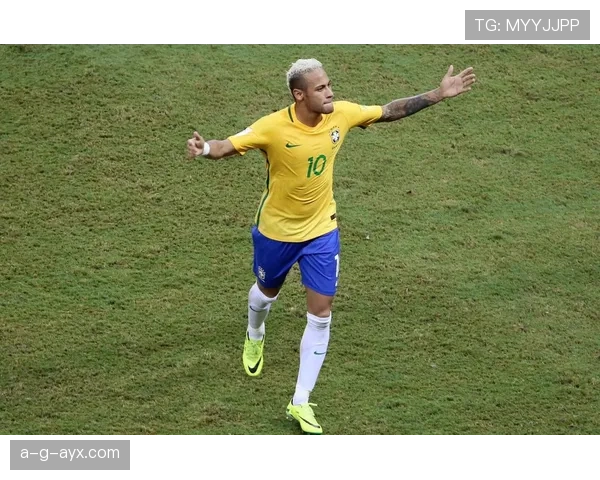 内马尔2.22亿欧元天价转会引爆足坛，创历史纪录引全球关注