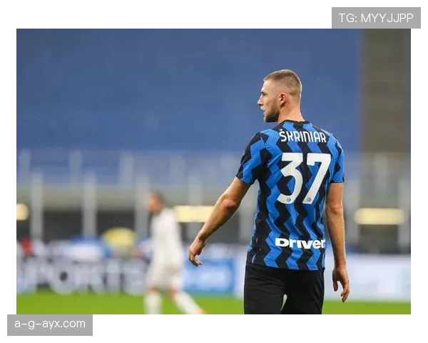 斯洛伐克铁卫什克里尼亚尔成功续约，状态回暖誓言为球队再立新功