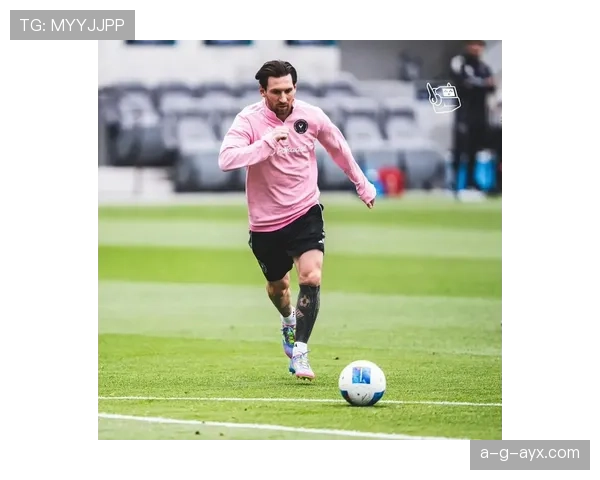 梅西训练完顺手给全家买了个海岛？